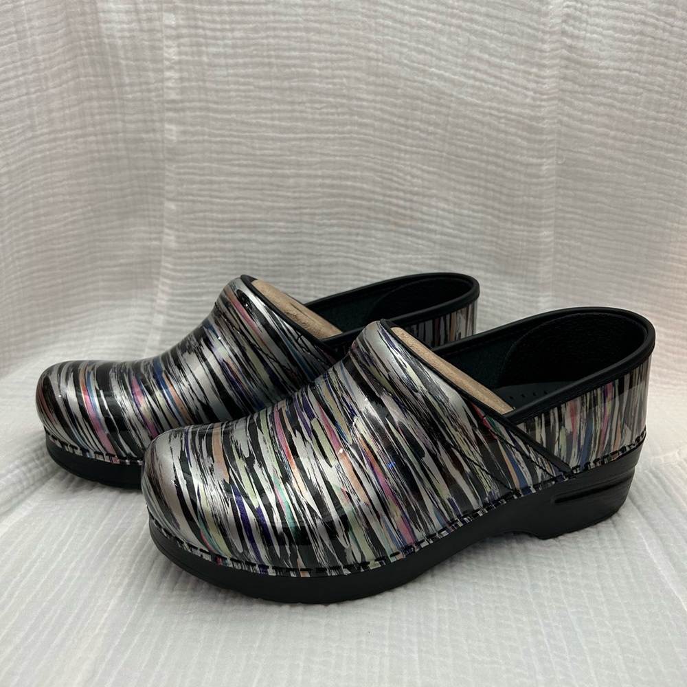 Brand New Women's Dansko Striped "Professional Patent" Clogs